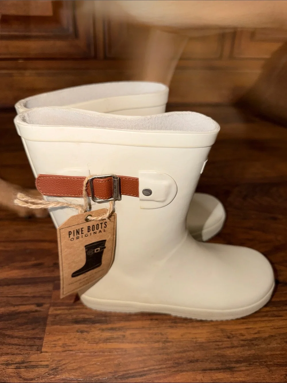 Pine Boots